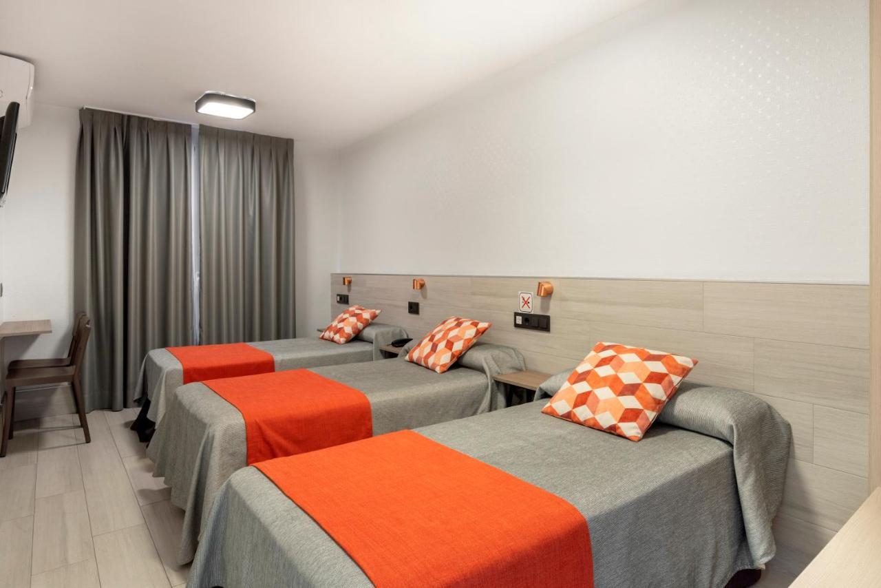Castilla Ii Puerta Del Sol Guest house