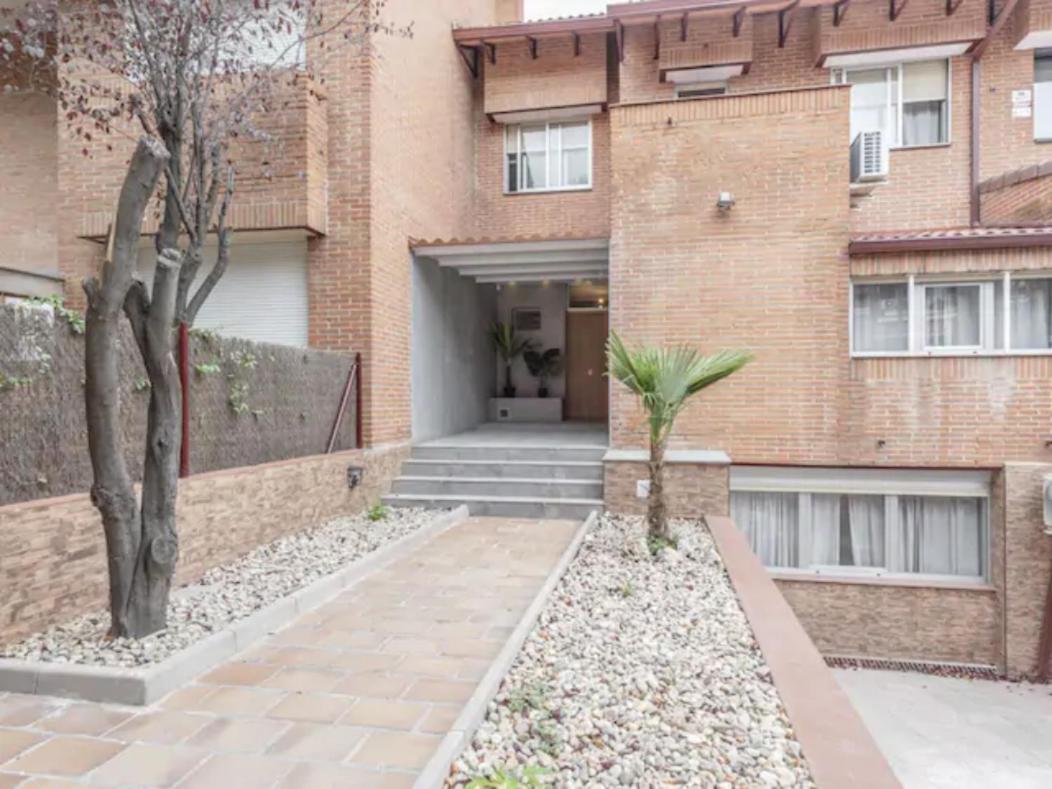 Chalet Alameda De Osuna