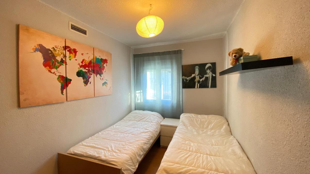 Aluche Con Parking Gratuito Apartment Madrid