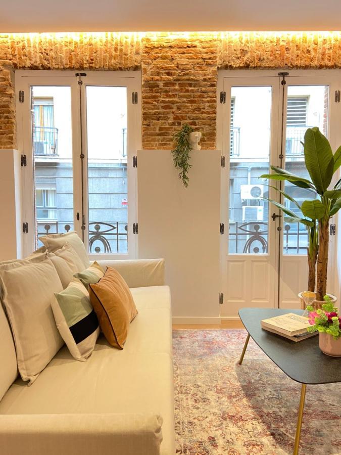 Con Encanto En La Latina Appartement
