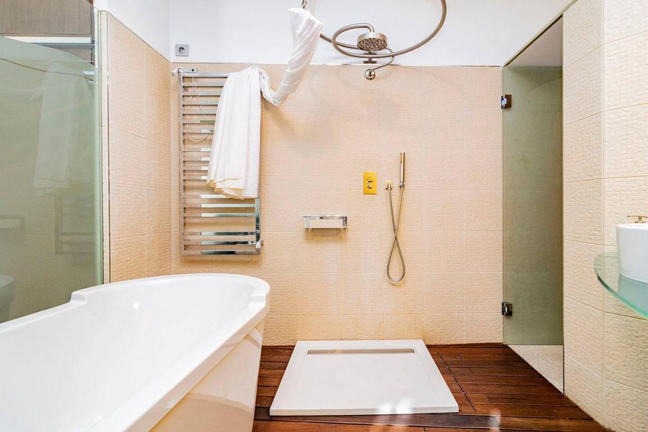 Apartment Luxury In La Latina By Batuecas *
