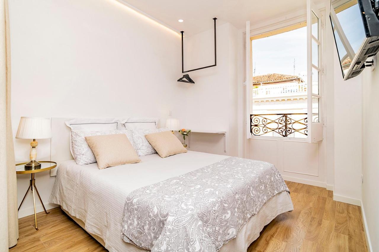 Unbeatable Views Of Puerta Del Sol By Batuecas Apartment