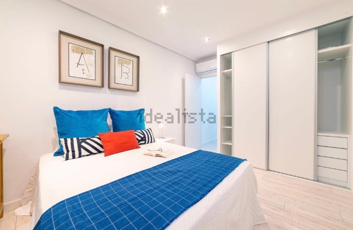 Beautiful And Comfortable Flat In Center Of *