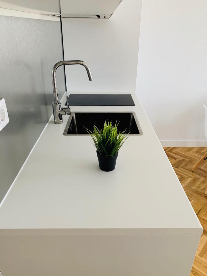 Pisos Con Piscina Barrio Exclusivo-wizinkcenter Alquiler Temporada Appartement Madrid