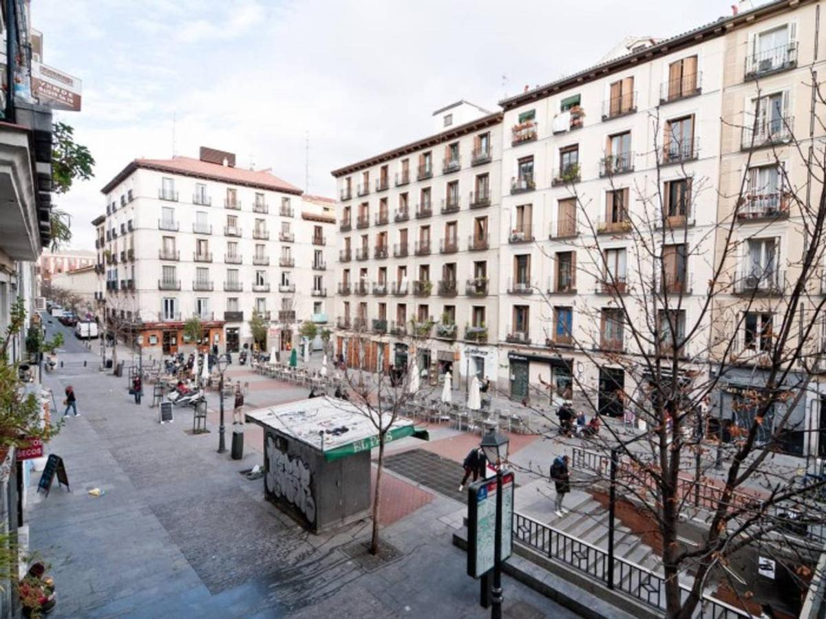 Charmy Chueca's Square * Madrid