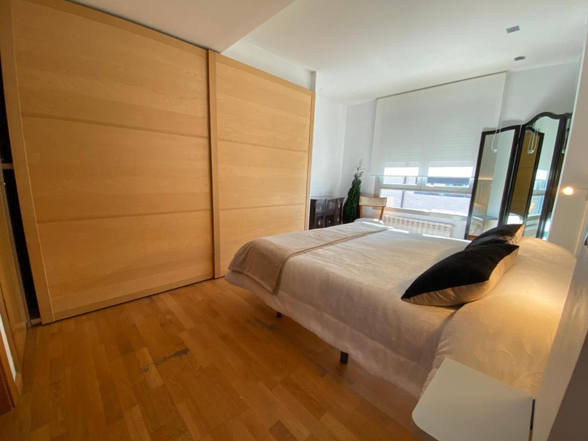 Valdevebas Con Piscina En Centro Wifi Gratis Madrid