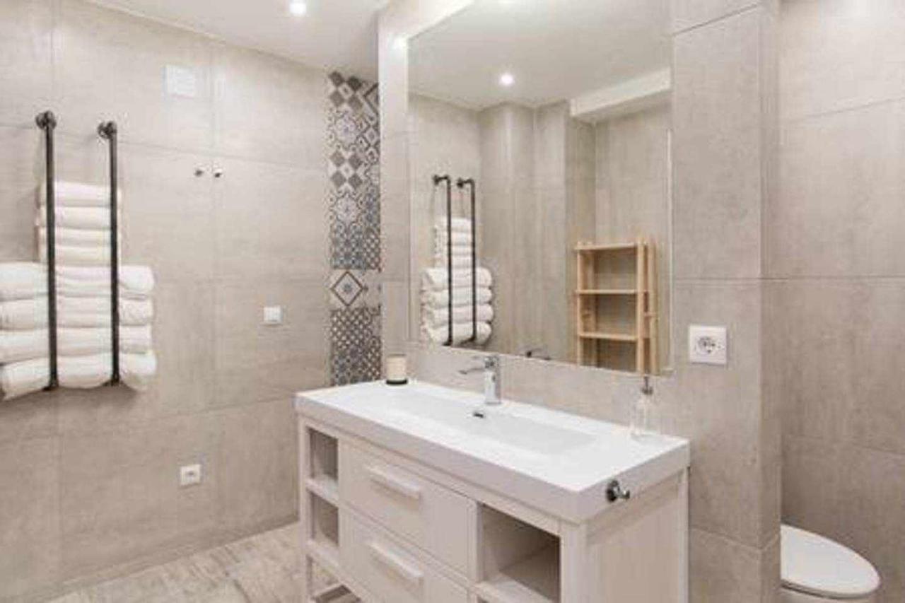New Gran Estudio A Estrenar Centro De Apartamento Madrid