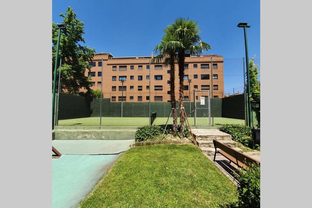Apartamento Precioso Estudio Conde Orgaz Madri