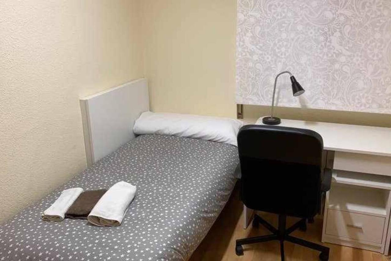 Residencia 12 Octubre Bed & Breakfast *