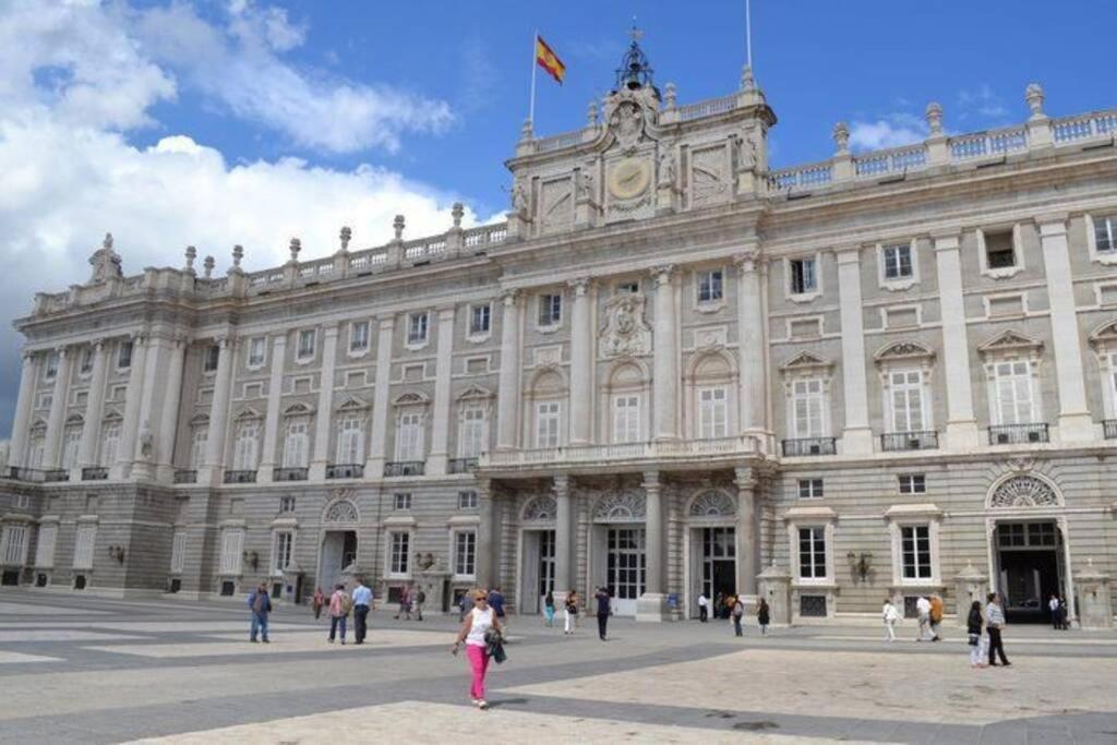 Apartment Sensacional Junto A Palacio Real By Batuecas