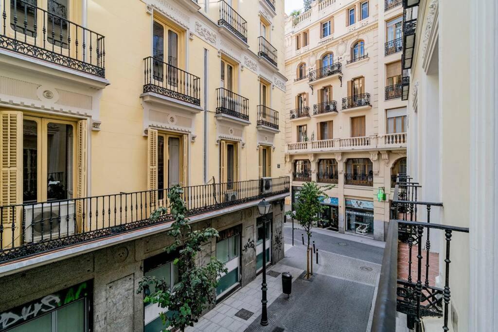 En Centro De Madrid, C/infantas 1-3 By Batuecas Apartamento Madrid