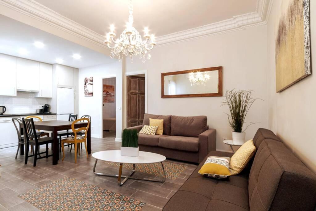 Apartment Sensacional Junto A Palacio Real By Batuecas *
