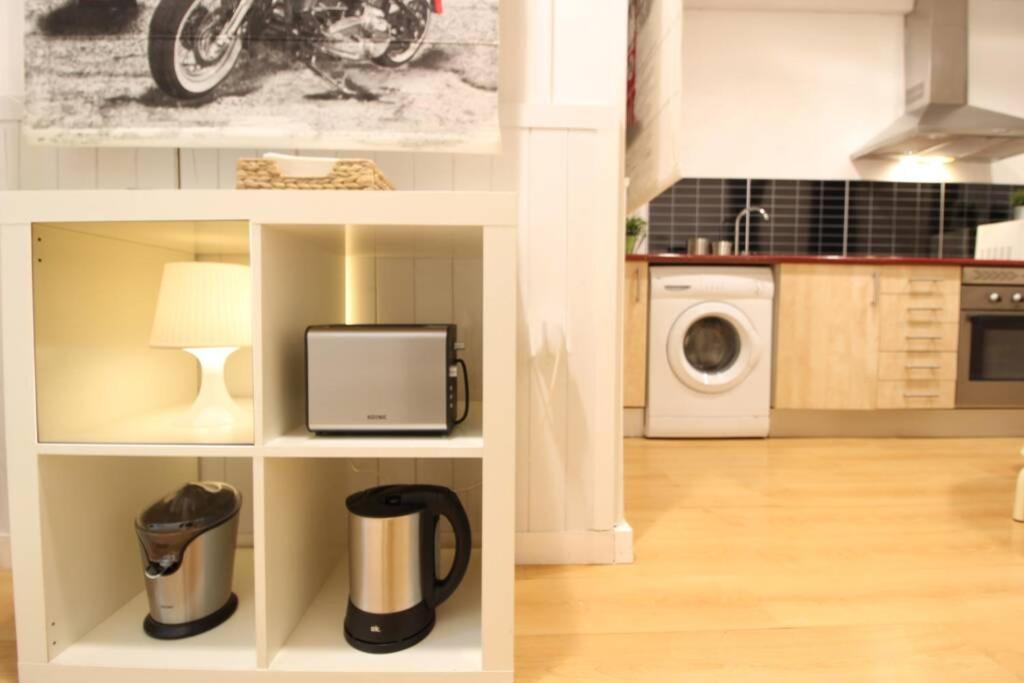 Apartment Centrico Estilo Pop-art By Batuecas