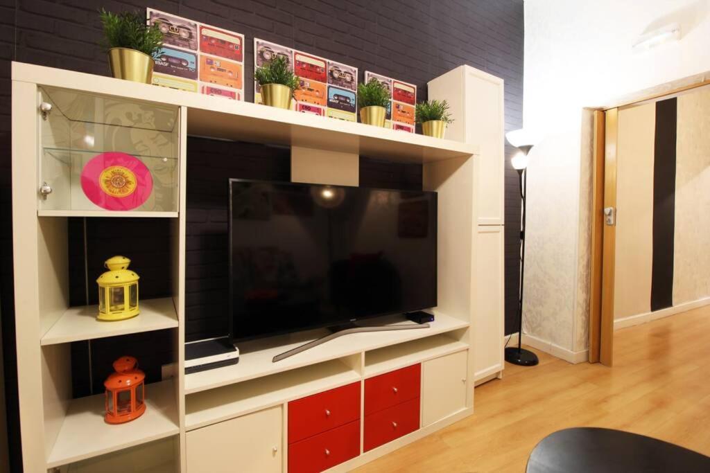 Apartment Centrico Estilo Pop-art By Batuecas *