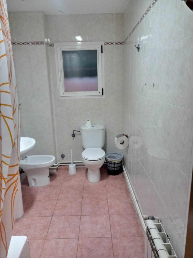 Residencia 12 Octubre Bed & Breakfast