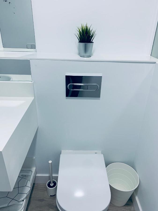 Pisos Con Piscina Barrio Exclusivo-wizinkcenter Alquiler Temporada * Madrid