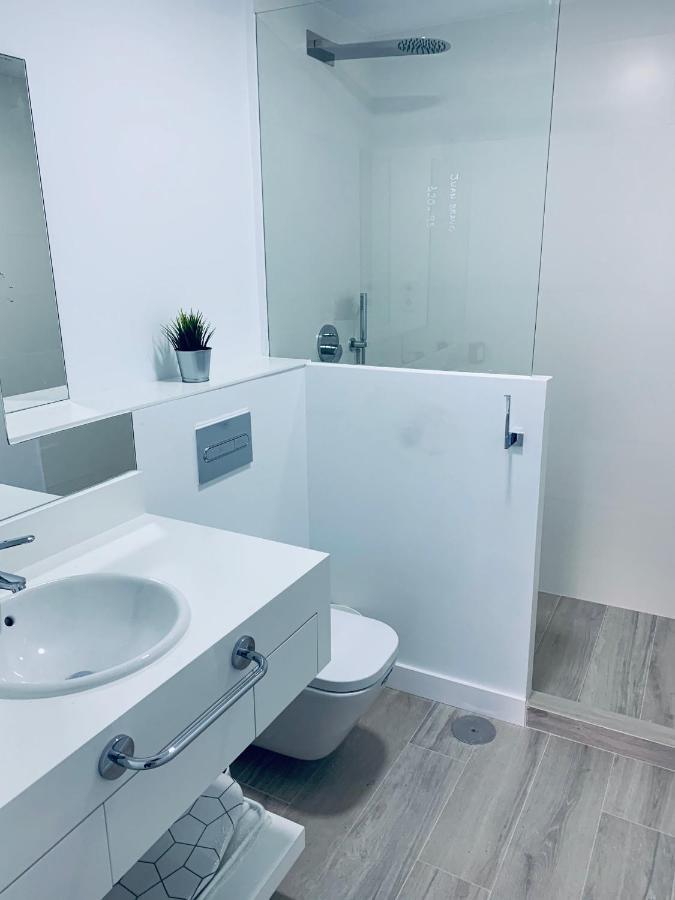 Pisos Con Piscina Barrio Exclusivo-wizinkcenter Alquiler Temporada * Madrid