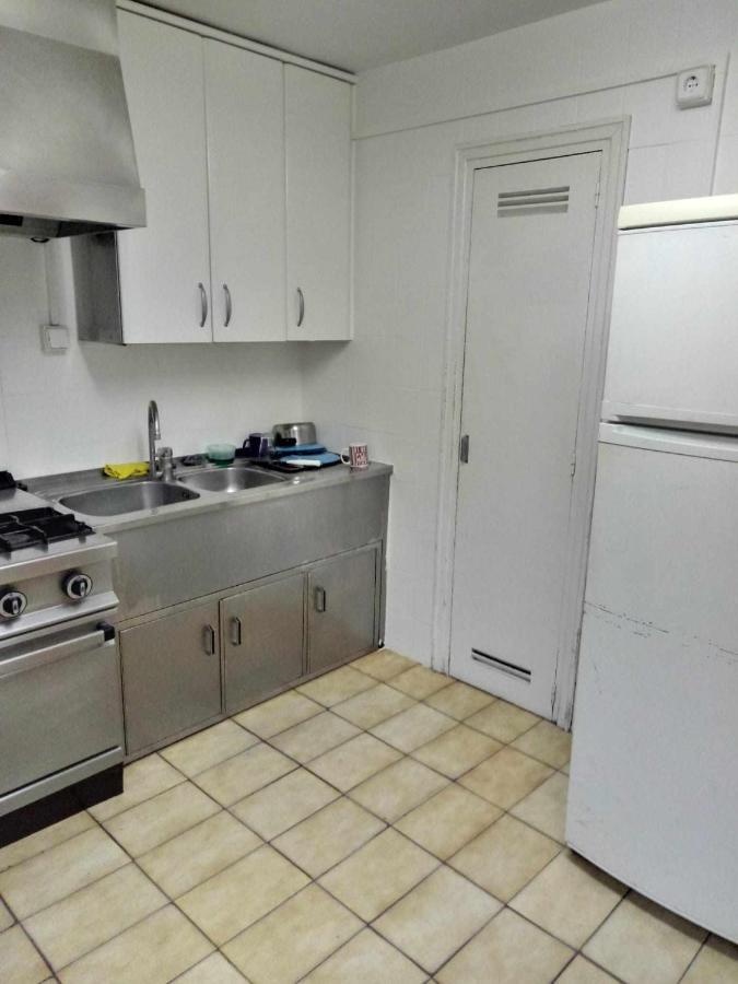 Residencia 12 Octubre Bed & Breakfast