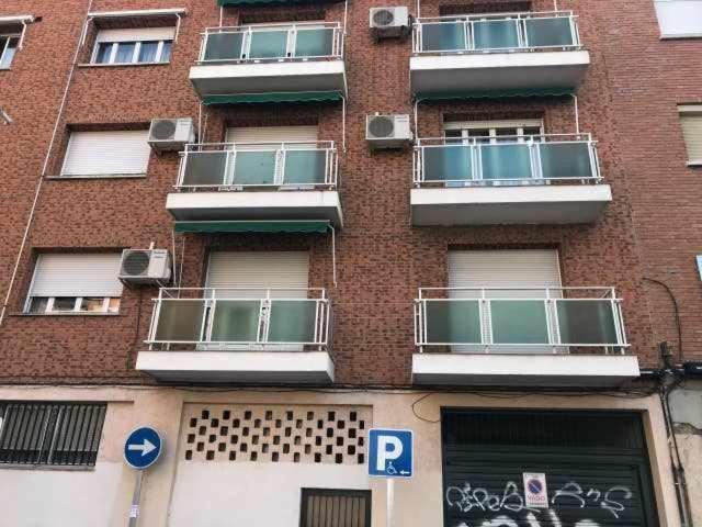 Residencia 12 Octubre Bed & Breakfast *