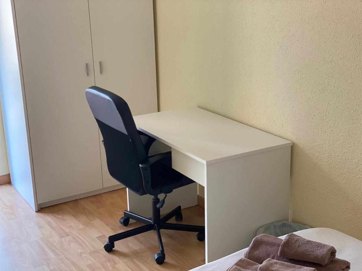 Residencia 12 Octubre Bed & Breakfast Madrid