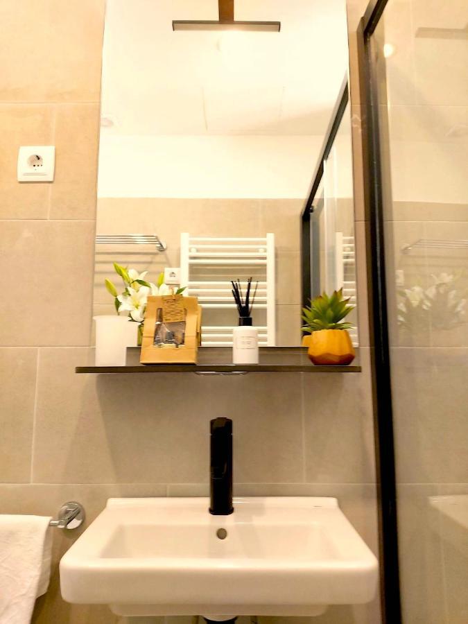 Appartement Nuevo Y Reformado Al Lado De La Gran Via Madrilena