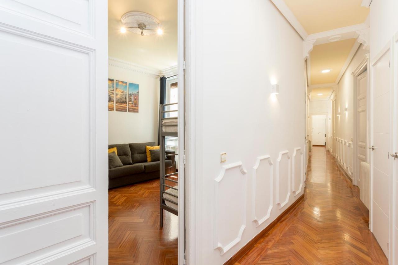 Vip Letras, By Monaro Apartment