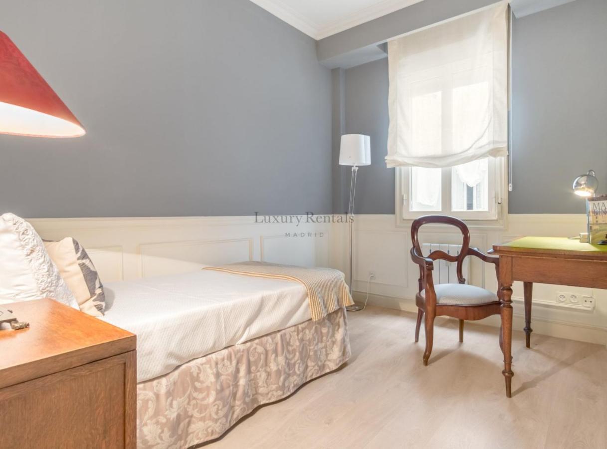 Elegant 3-bedroom In Exclusive Barrio Salamanca Stylish & Spacious, Padilla Iii *