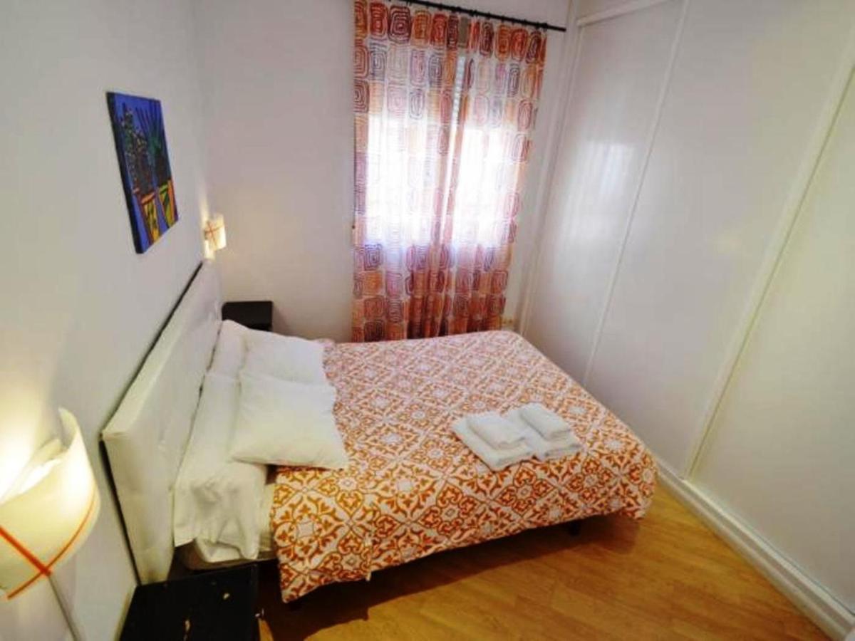 Parsa H Habitación en casa particular Madrid