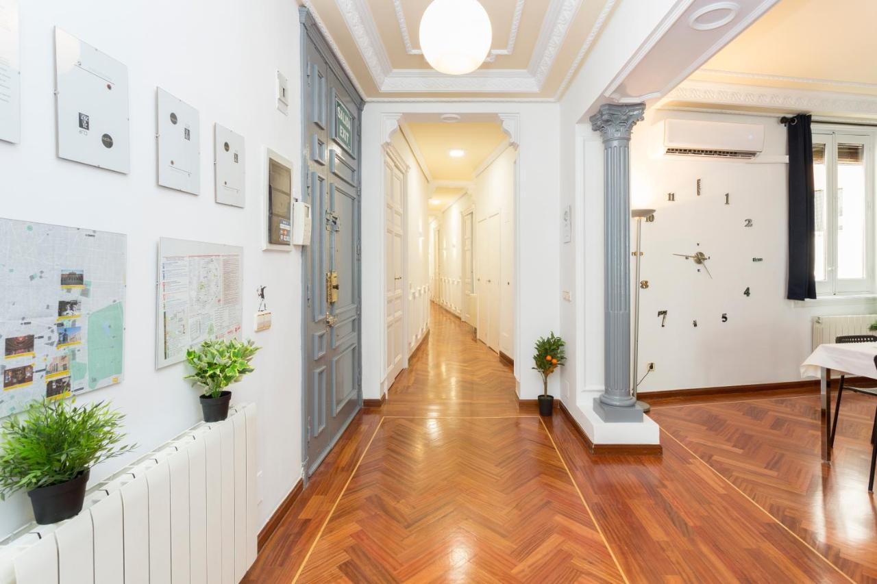 Apartment Vip Letras, By Monaro