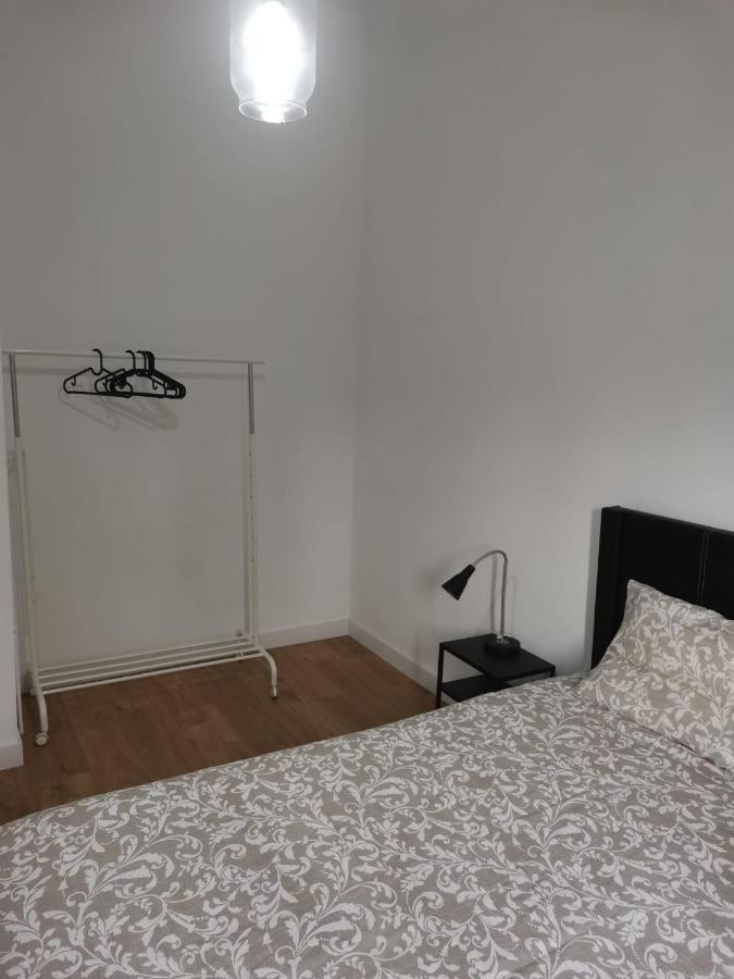 Aluche Aparment C Appartement Madrid