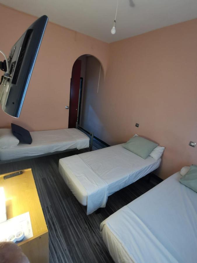 Arvin Hostal *