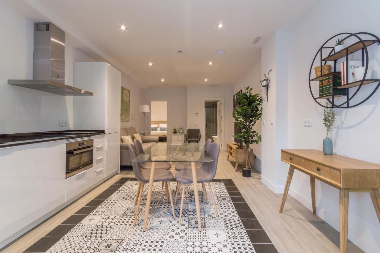 Avenida America En Capital Apartamento Madri