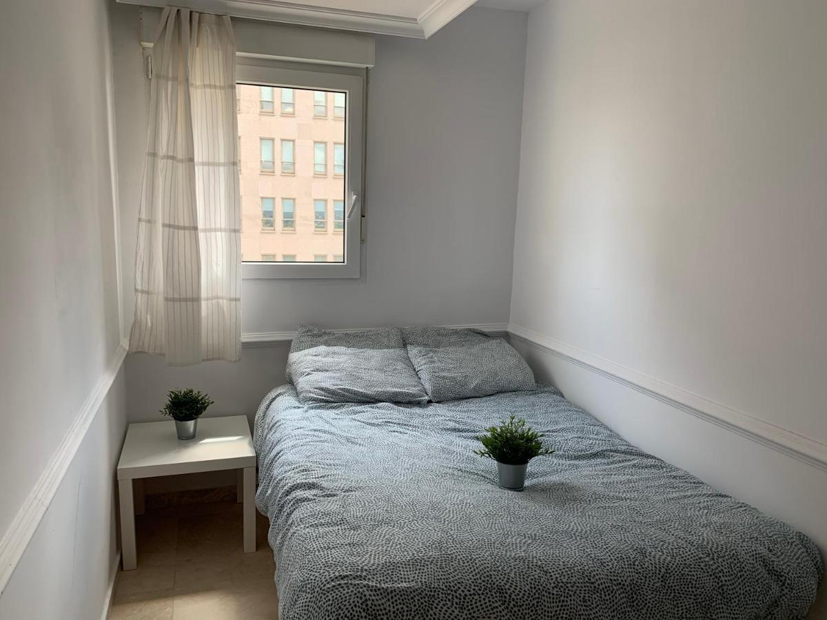 Apartamento Pisos Con Piscina De Temporada Corta Madri