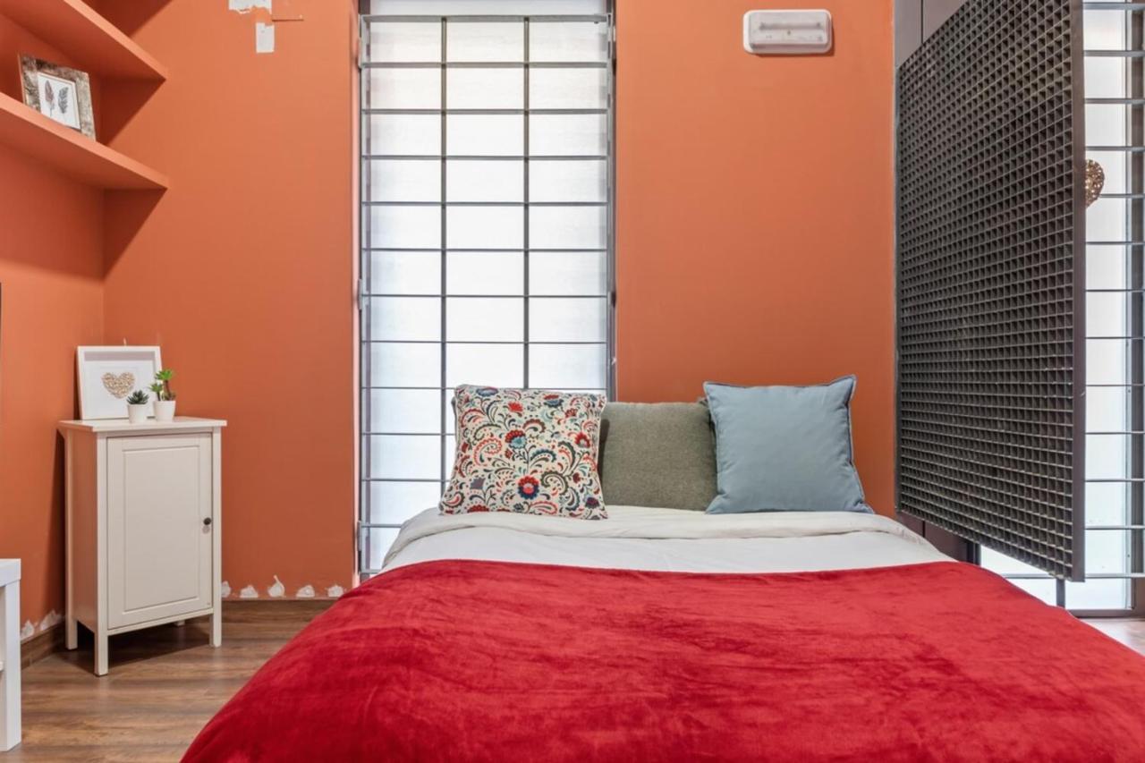 Contemporary Flat With 1-bedroom In Apartamento Madri