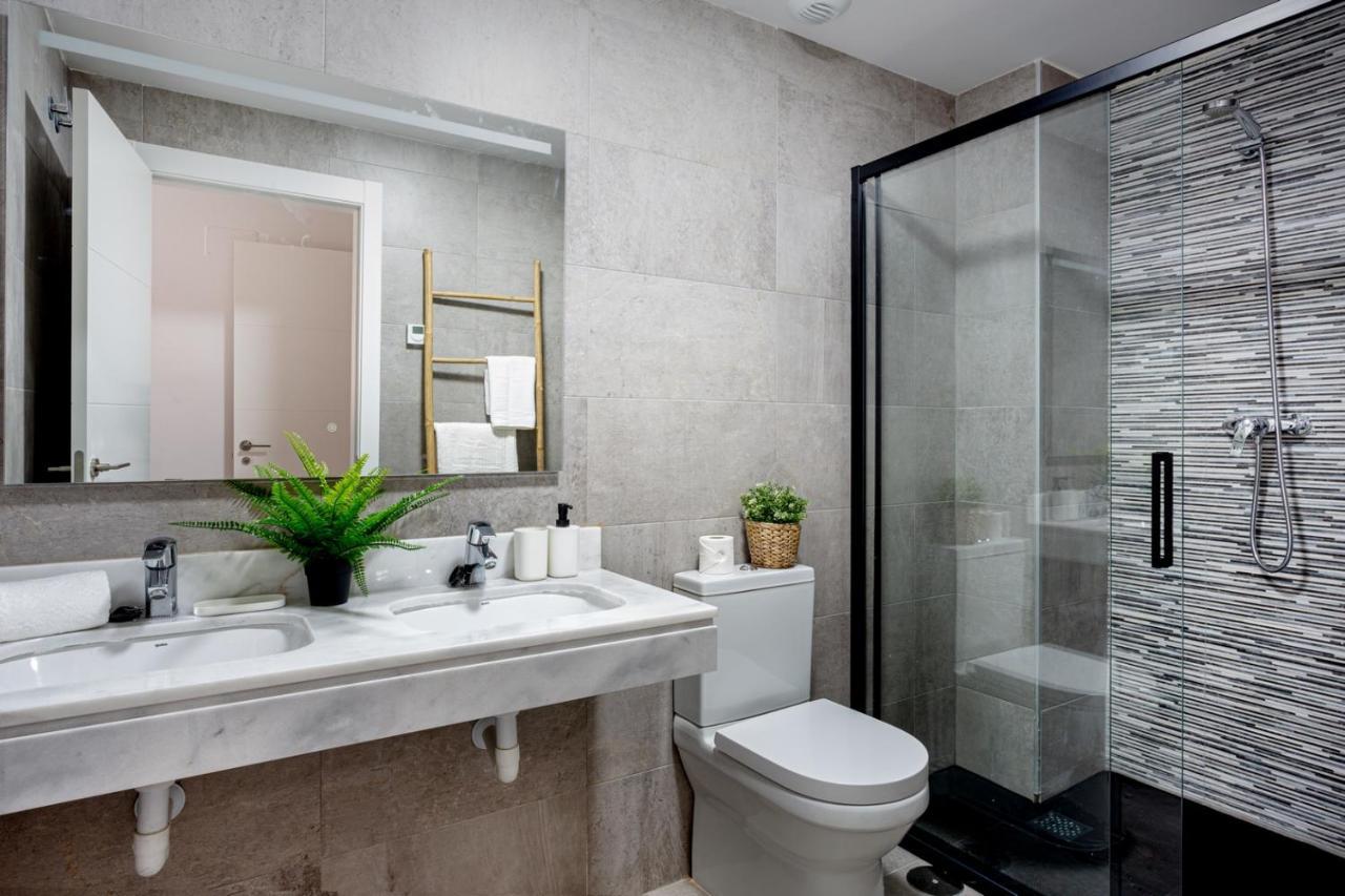 Edsam Black&grey Apartment