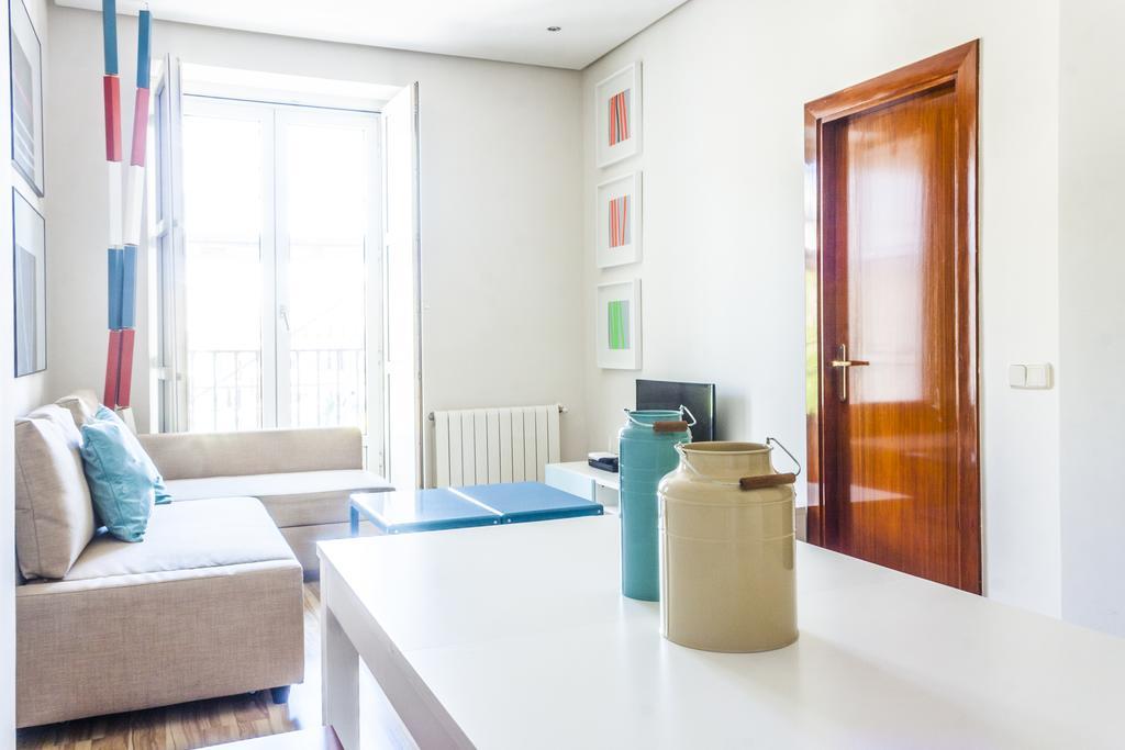 Mola Apartment *