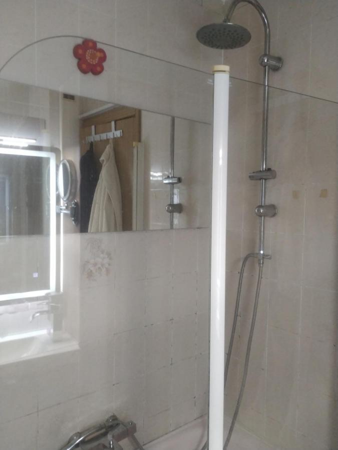 Homestay New Wifi, Privada, Bano Compartido Madrid