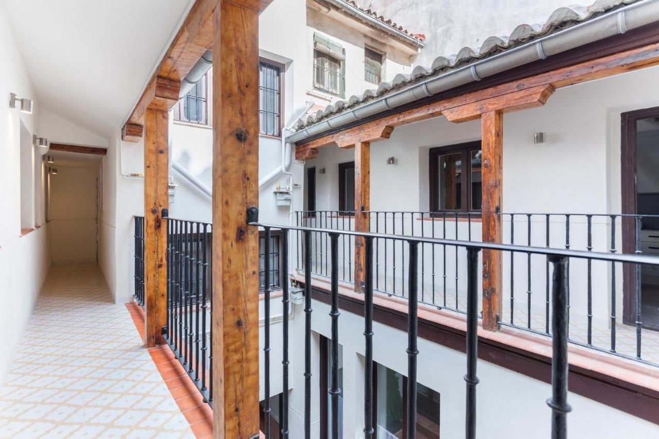Appartement Mit House Patio En