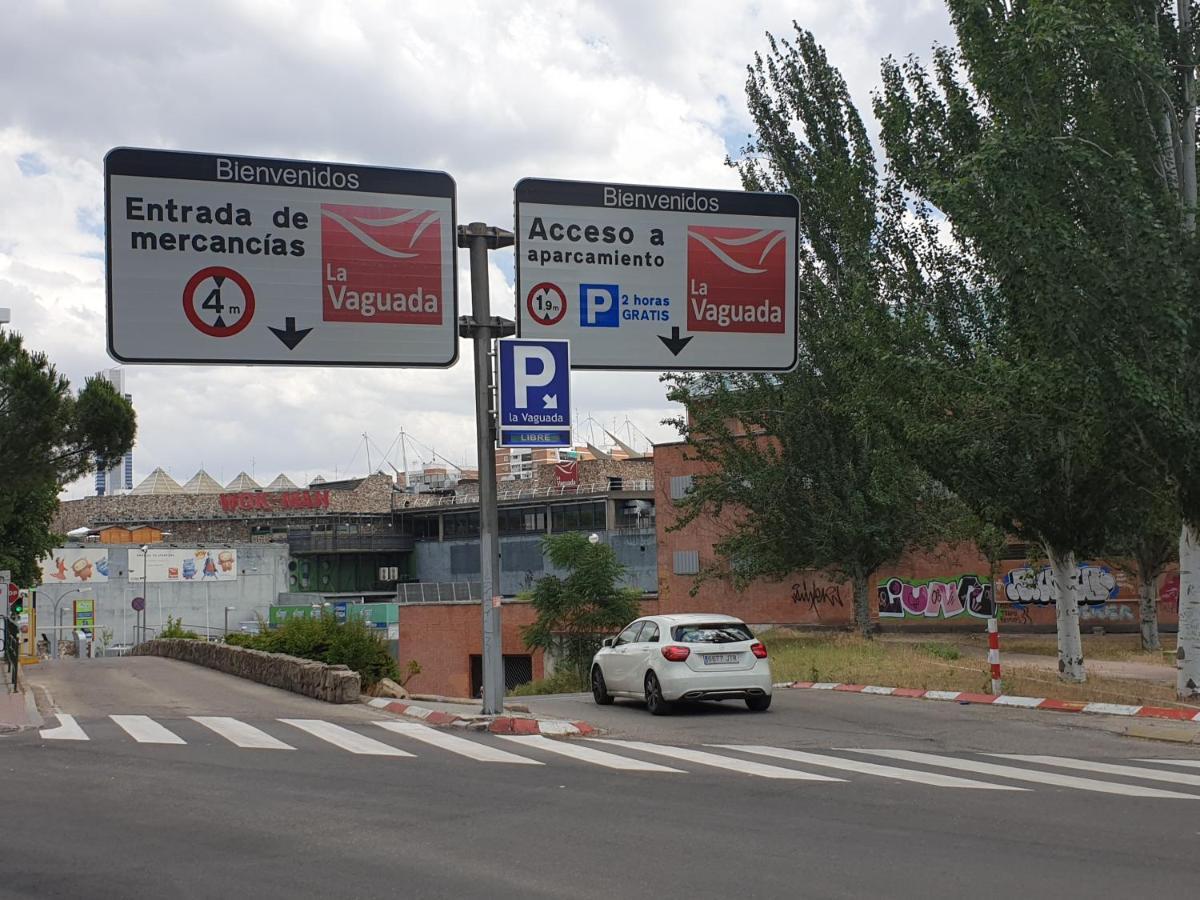 Bonito Piso Metro Barrio Del Pilar, Plaza Padron Apartment