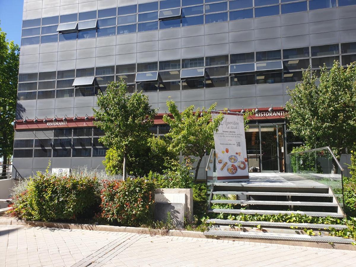 Bonito Apto Cinco Torres Plaza Castilla Madrid