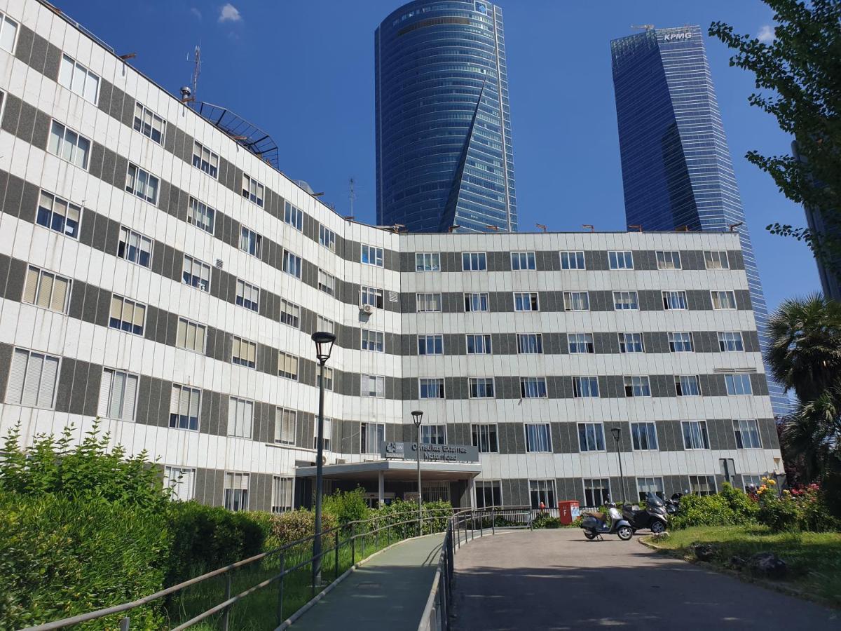 Bonito Apto Cinco Torres Plaza Castilla Madrid