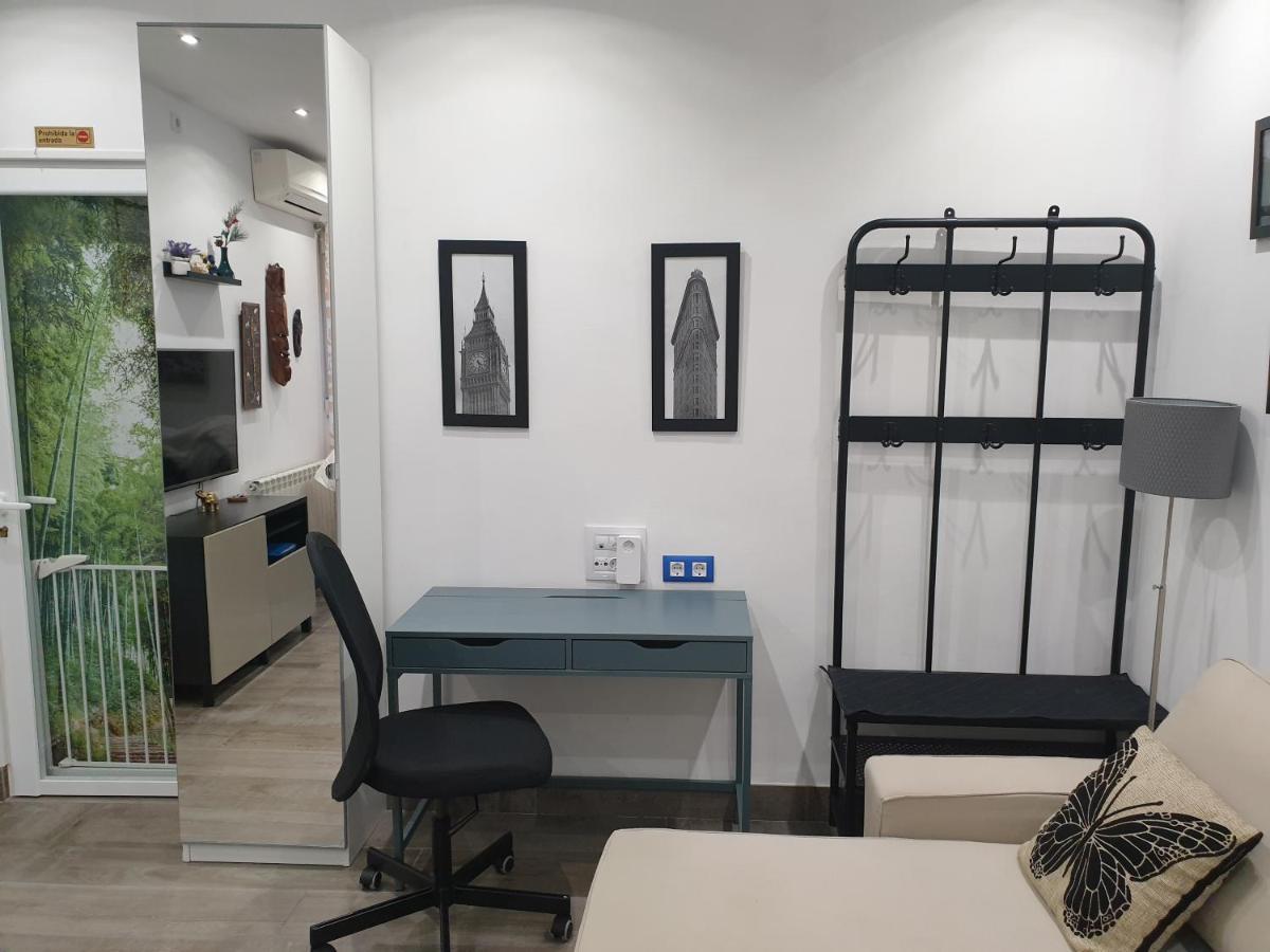 Apartamento Meson De Paredes *
