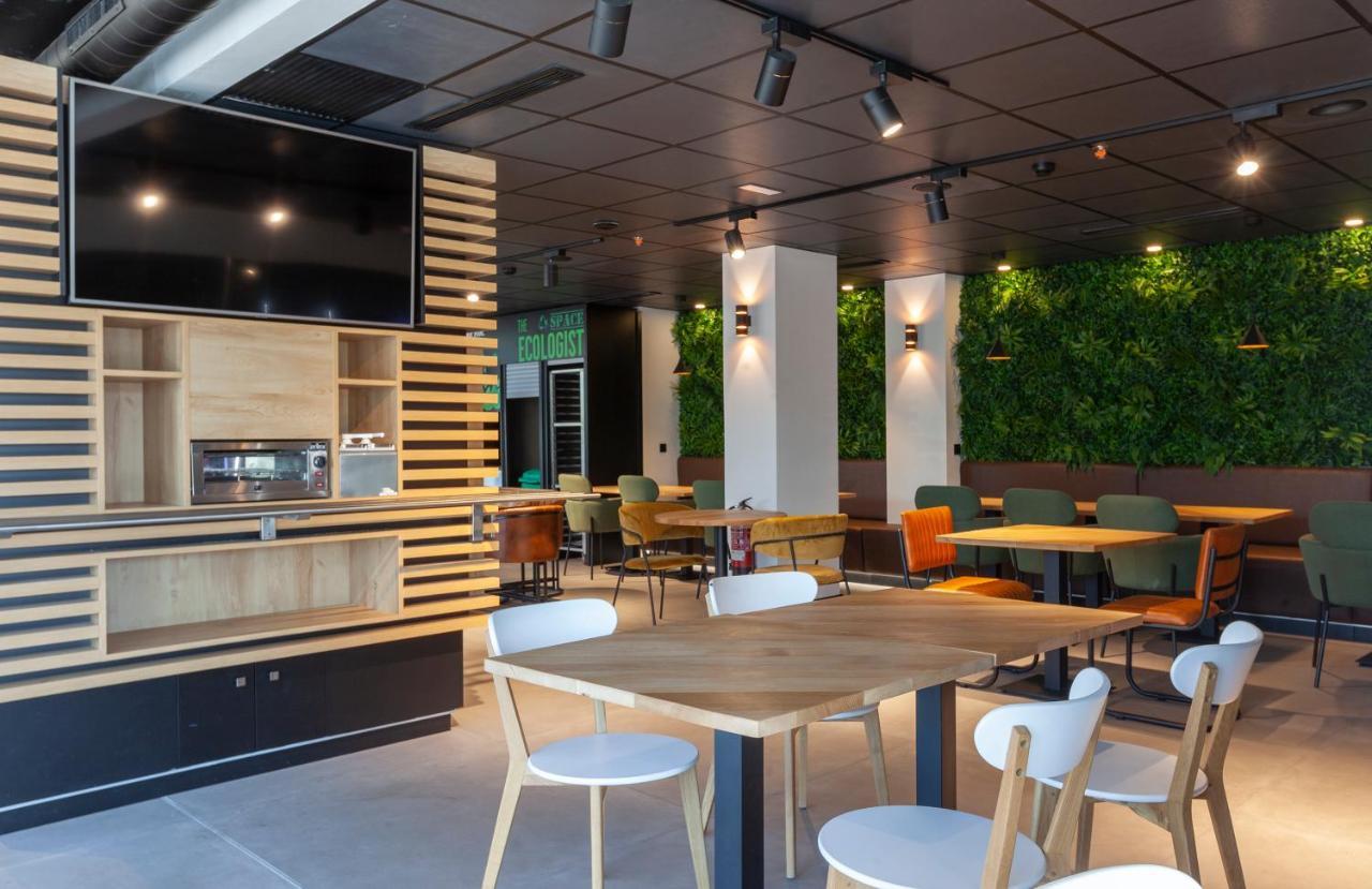 Vertice Roomspace Gasthof Madrid