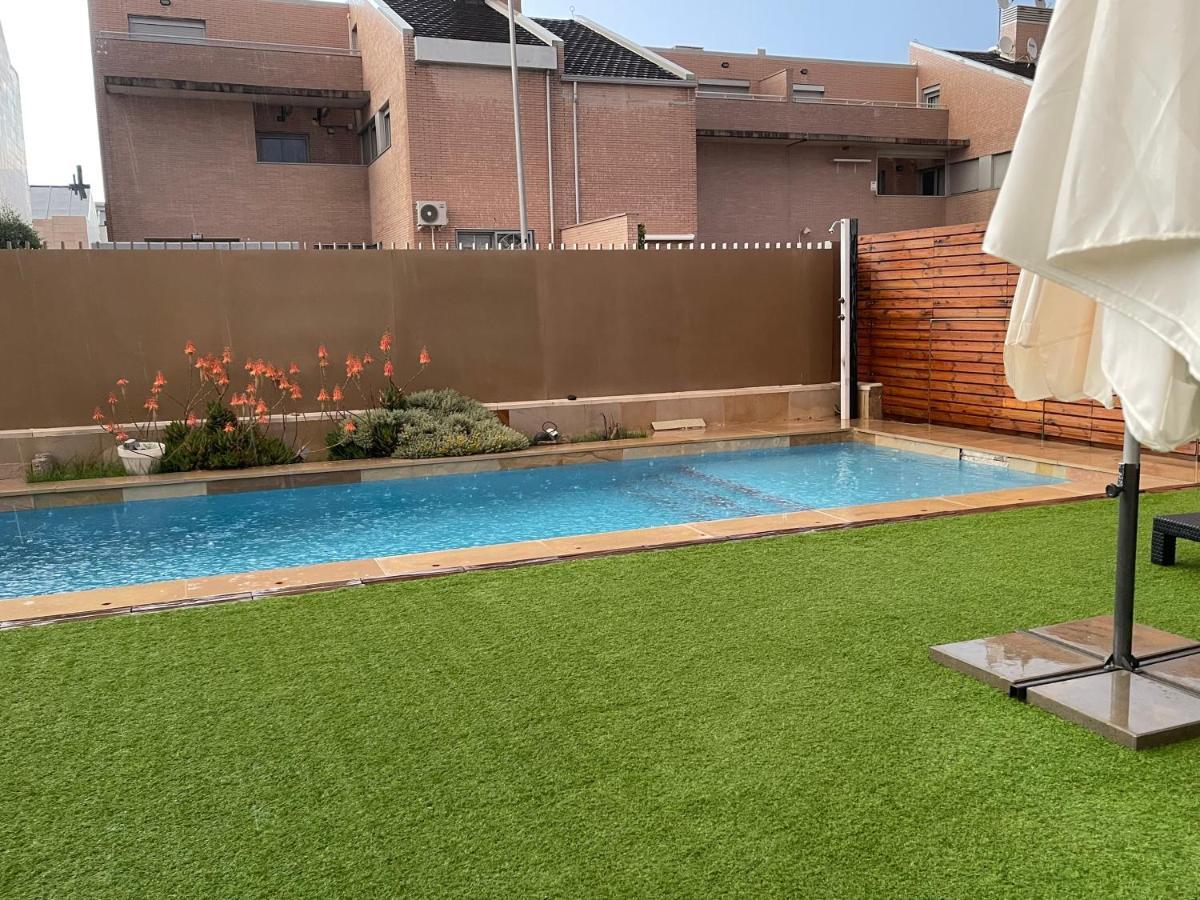 Valdevebas Con Piscina Casa de férias Madri