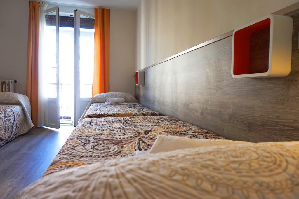 Hostel Muchomadrid *