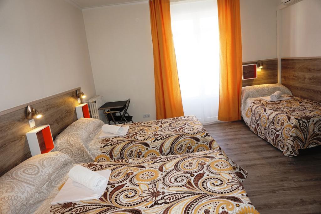 Hostel Muchomadrid *