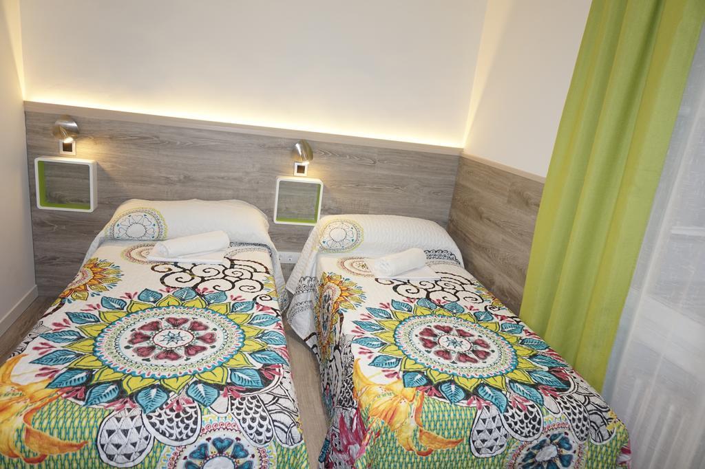 Muchomadrid Hostel Madrid