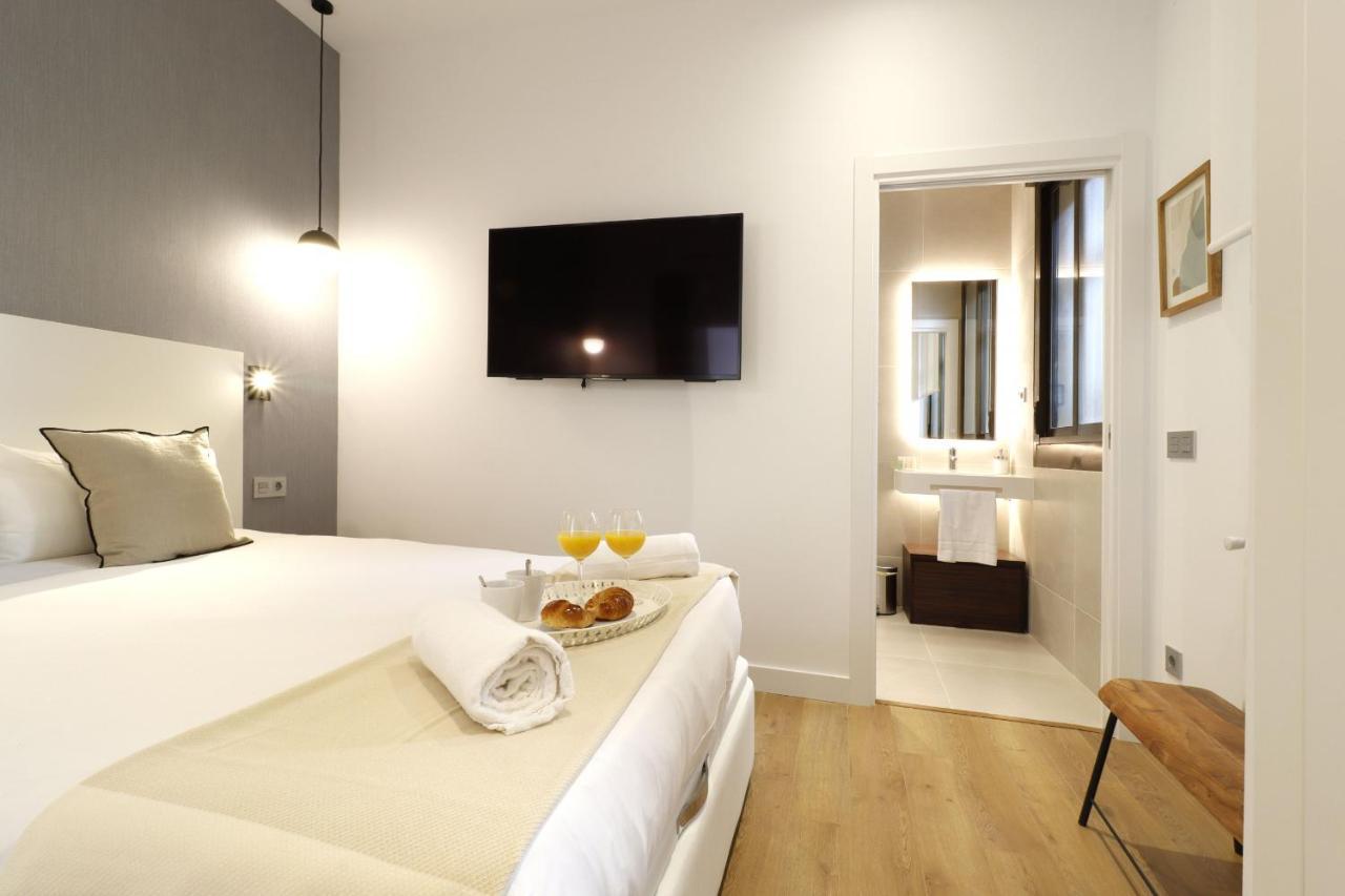 Reina Sofia Boutique Ii By Madflats Collection * Madrid