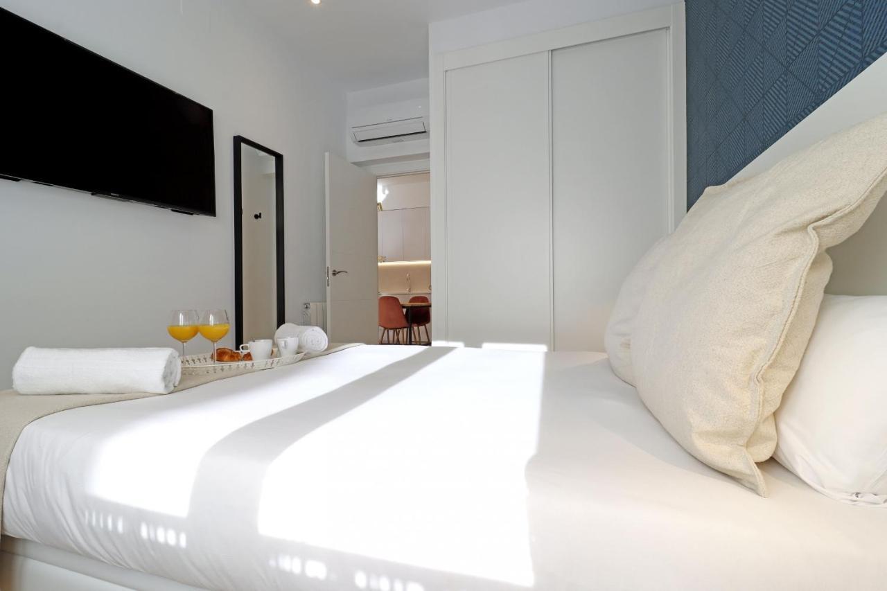 Reina Sofia Boutique Ii By Madflats Collection * Madrid