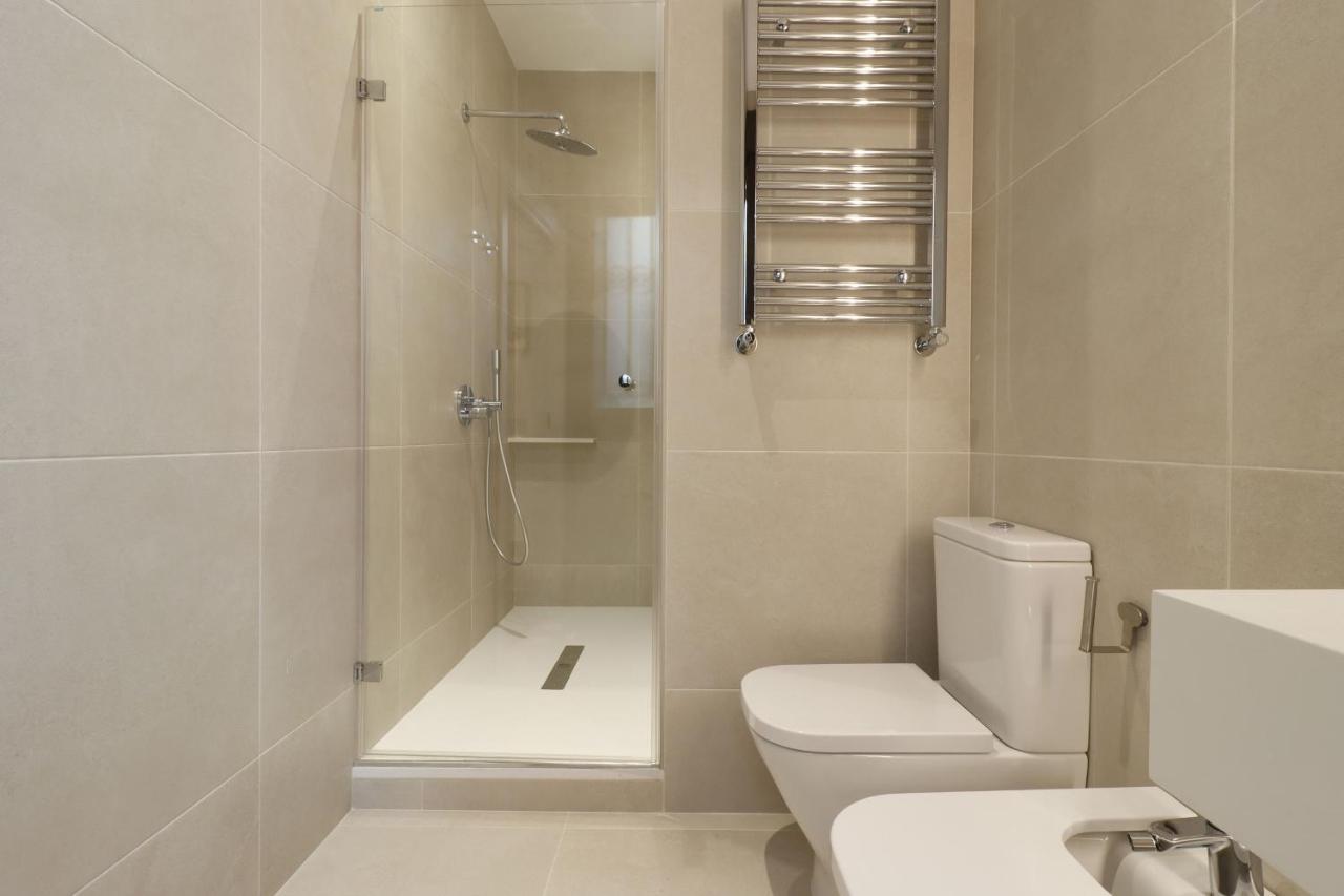 Reina Sofia Boutique Ii By Madflats Collection Appartement